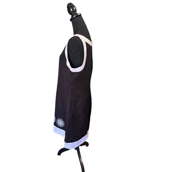 Willow Glenn New York Linen Blend Embellished Shift Dress - Picture 5 of 6